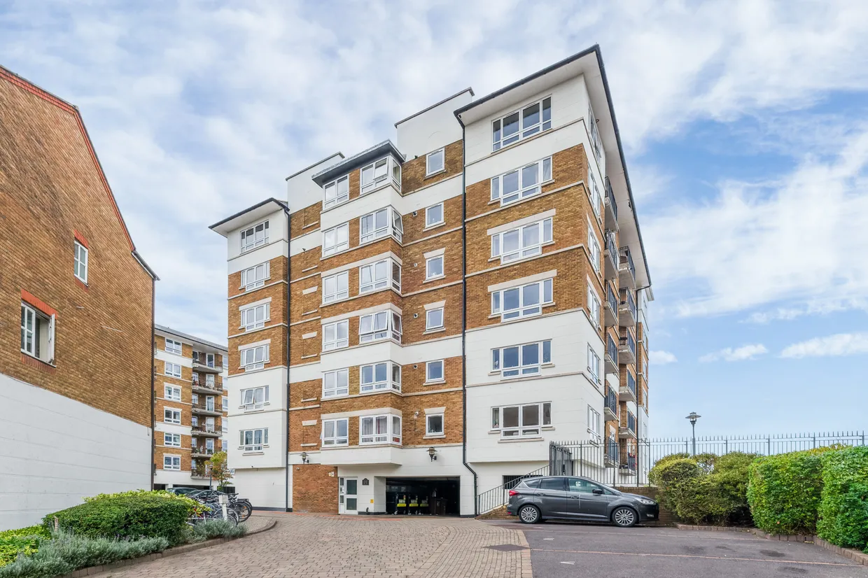 Princes Riverside Road, London, SE16 photo 11