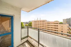 Churchill Gardens, London