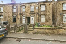 Chapel Terrace, Crosland Moor, Huddersfield
