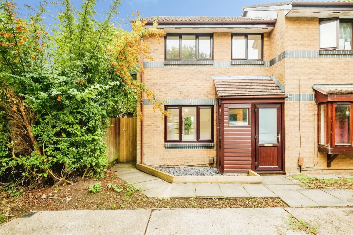 Highclere Way, Worthing