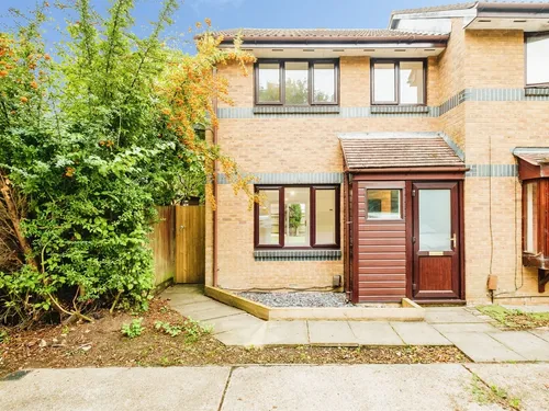 Highclere Way, Worthingphoto
