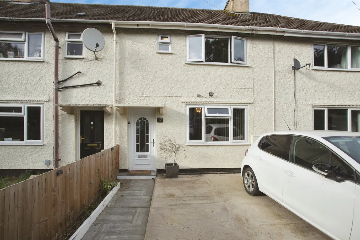 Johnson Avenue, Rugby