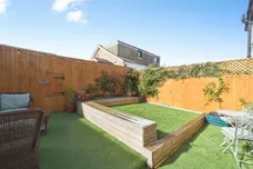 Low Ash Crescent, Shipley