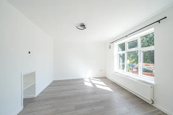Holyrood Crescent St. Albans AL1