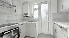 Green Lanes London N4 photo 7