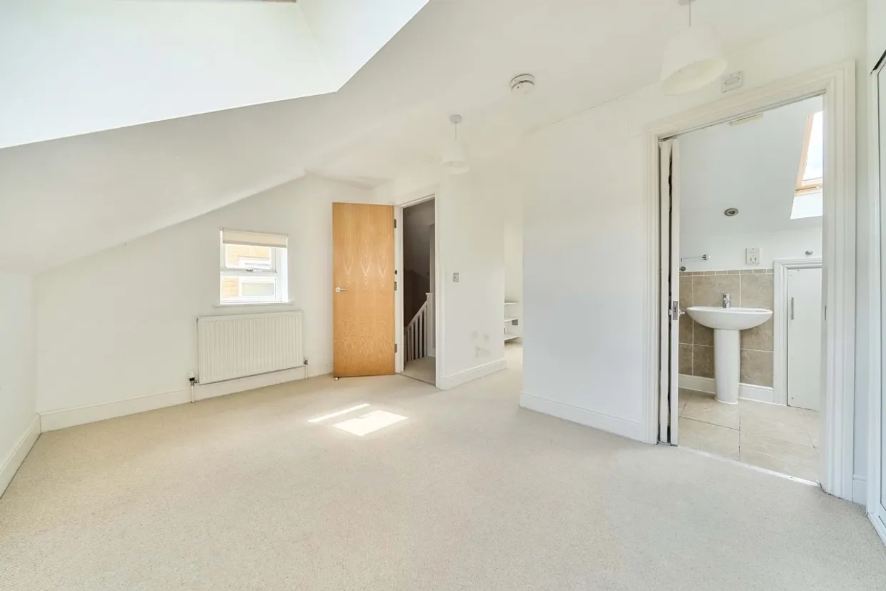 Enderby Street London SE10 photo 9