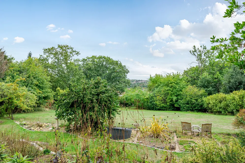Crondall Lane, Farnham, GU9 photo 2
