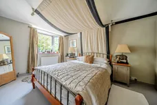 Crondall Lane, Farnham, GU9 photo 13