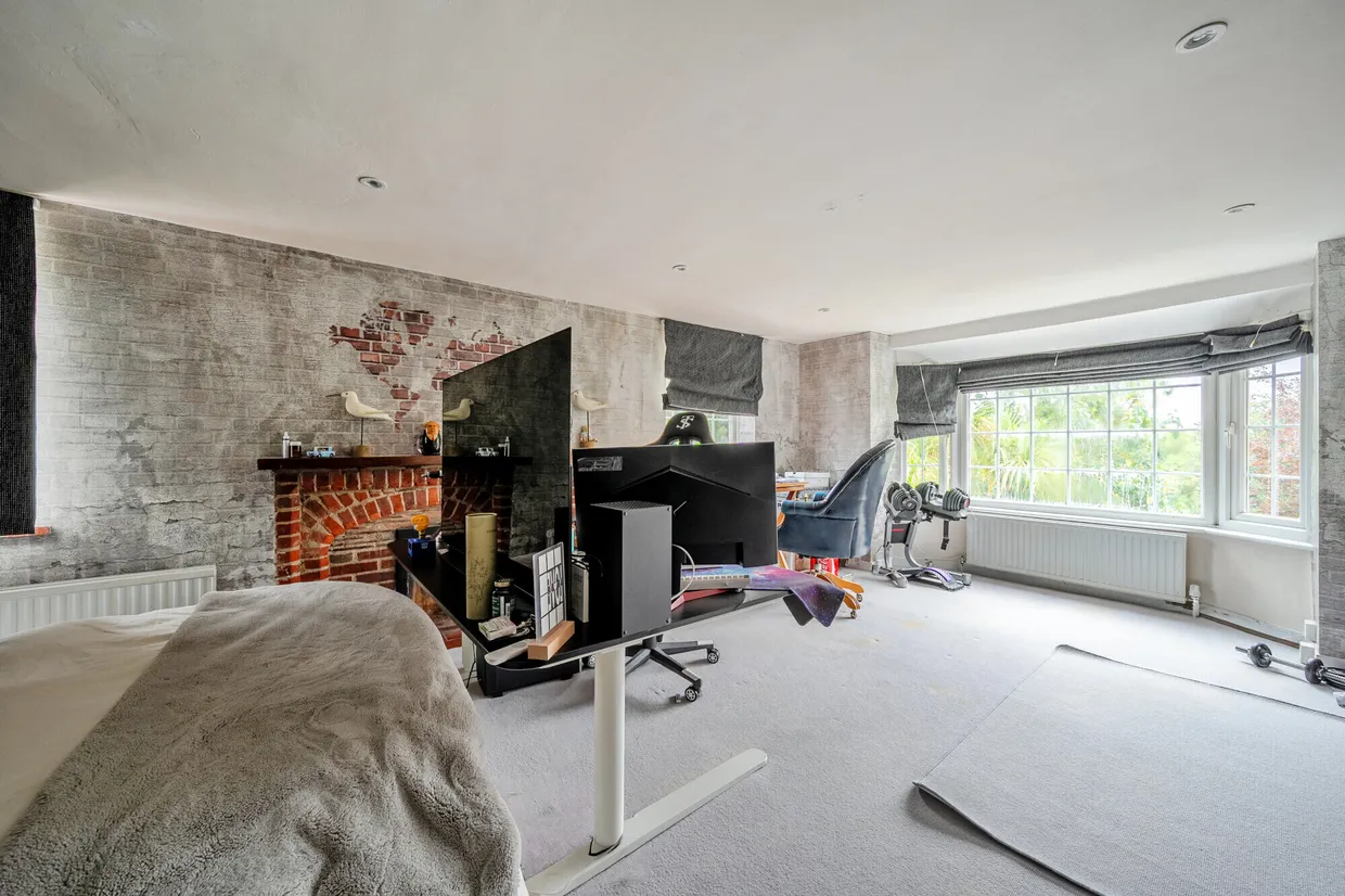 Crondall Lane, Farnham, GU9 photo 16