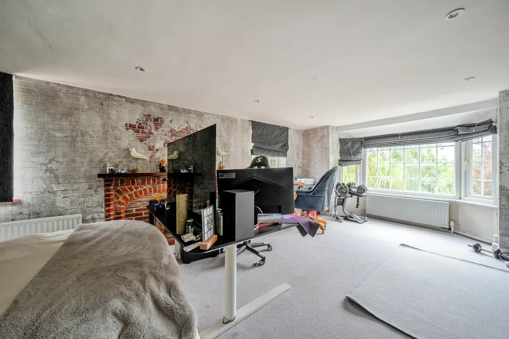 Crondall Lane, Farnham, GU9 photo 16