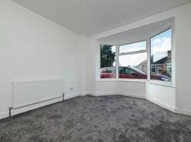 Grange Crescent, Anlaby, Hull thumb 3