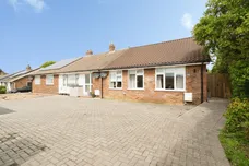 Pine Trees Close, Angmering, Littlehampton
