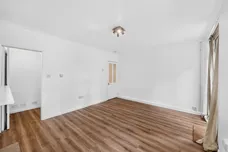 Limpsfield Avenue, London