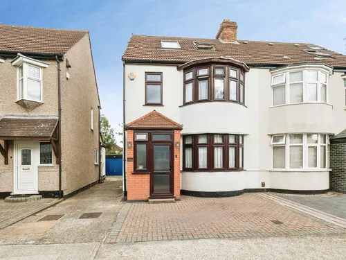 Cambridge Avenue, Romfordphoto
