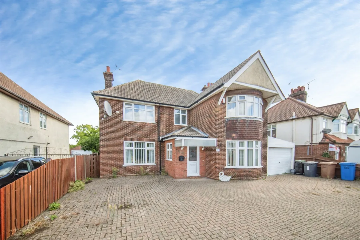 Felixstowe Road, Ipswich