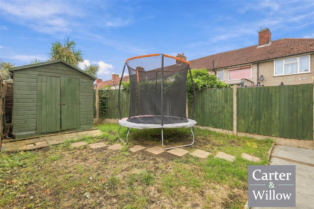 Homestead Road, Essex Image 17