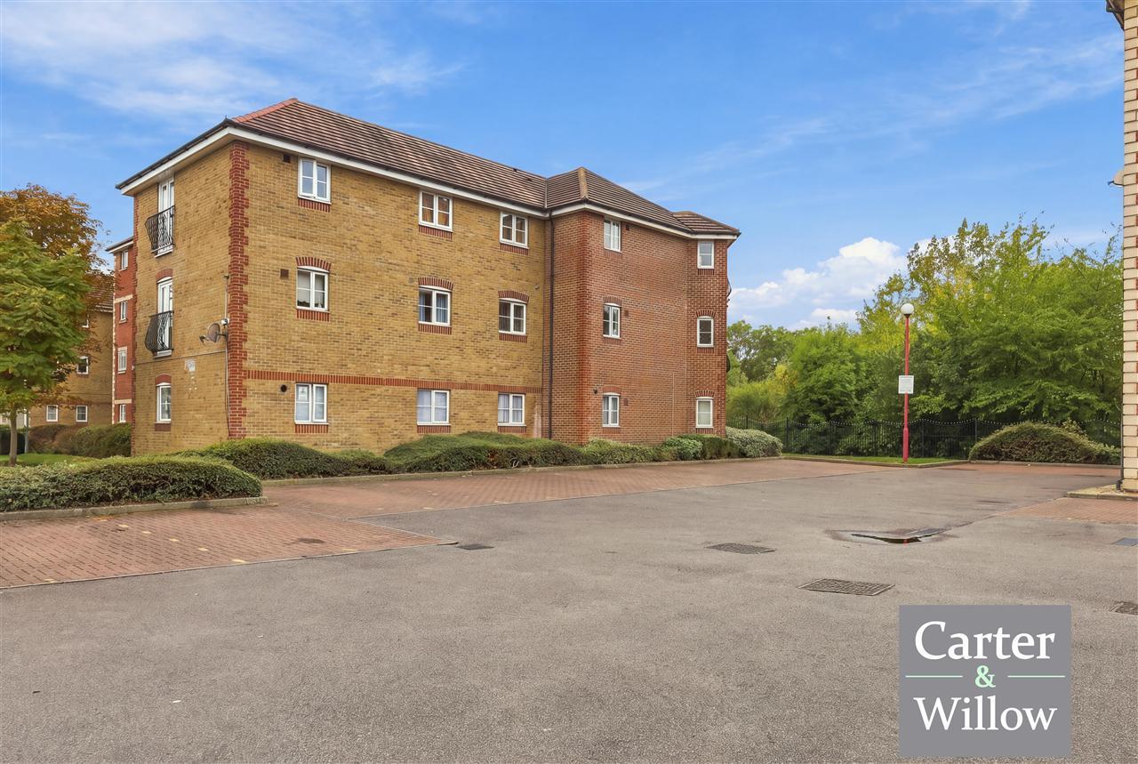 Admiral Court, Stern Close, Essex Image 13