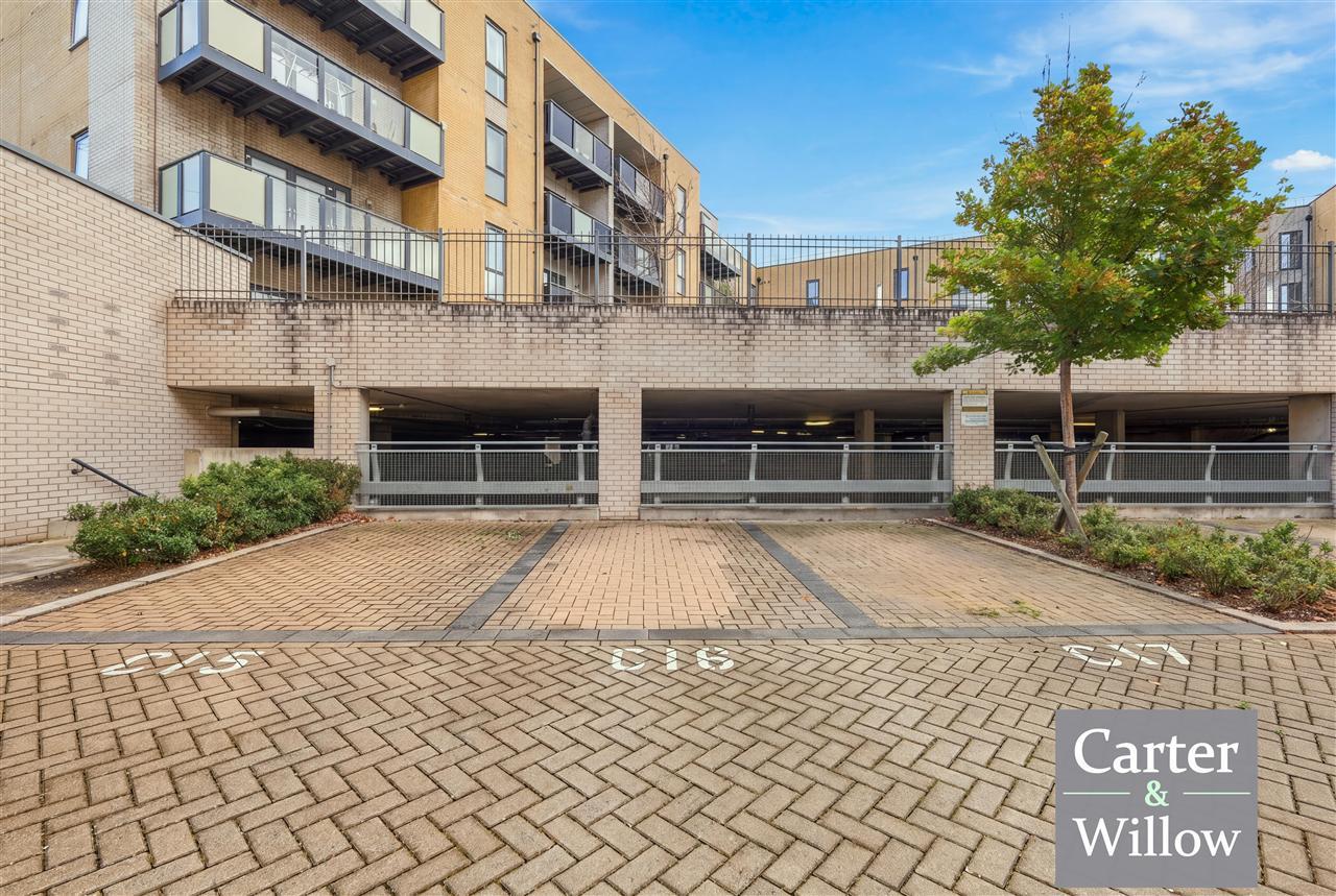 Farsby House, Barking, Essex Image 18