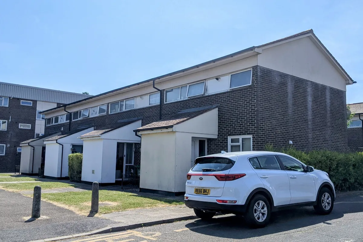 Brabazon Avenue, WALLINGTON
