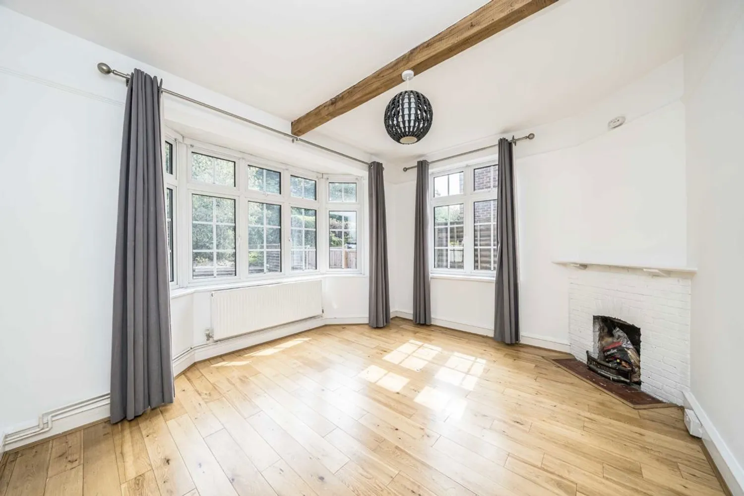 Brooklands Road, Weybridge, KT13 photo 5
