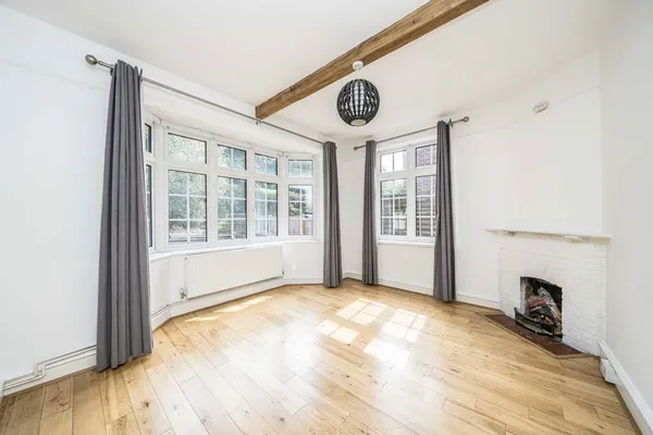 Brooklands Road, Weybridge, KT13 photo 5