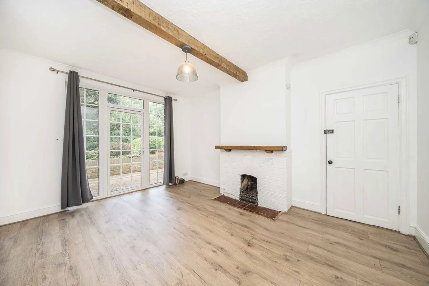 Brooklands Road, Weybridge, KT13 photo 6