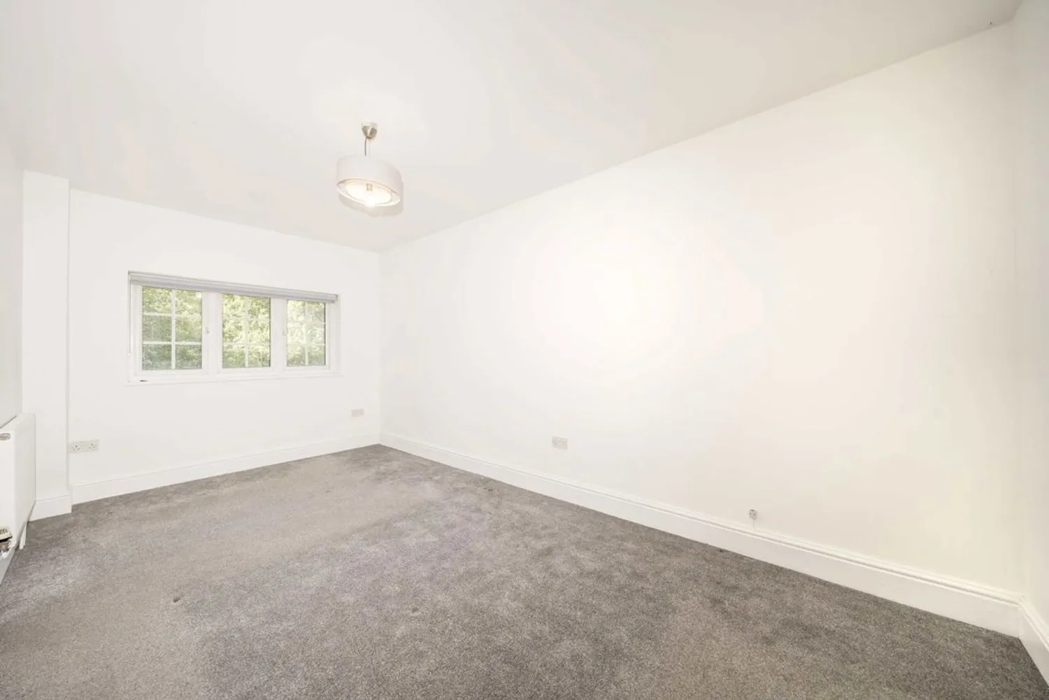 Brooklands Road, Weybridge, KT13 photo 8