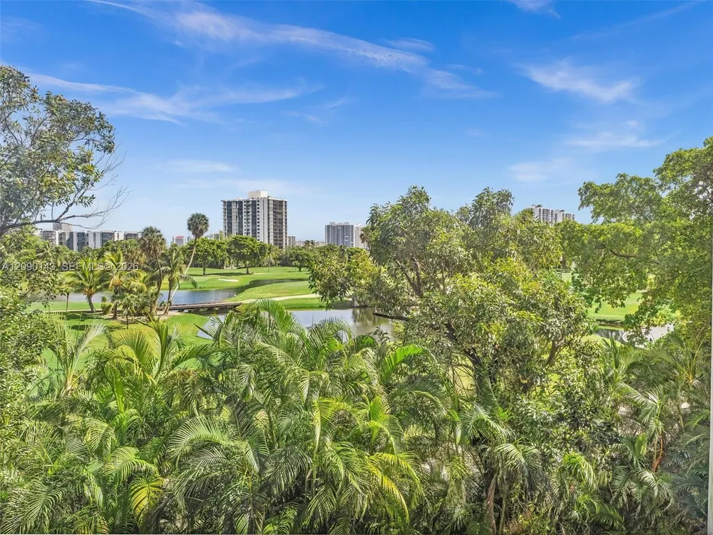 20379 W Country Club Dr, Aventura, FL 33180