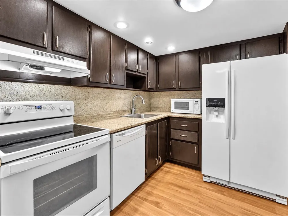 20379 W Country Club Dr, Aventura, FL 33180