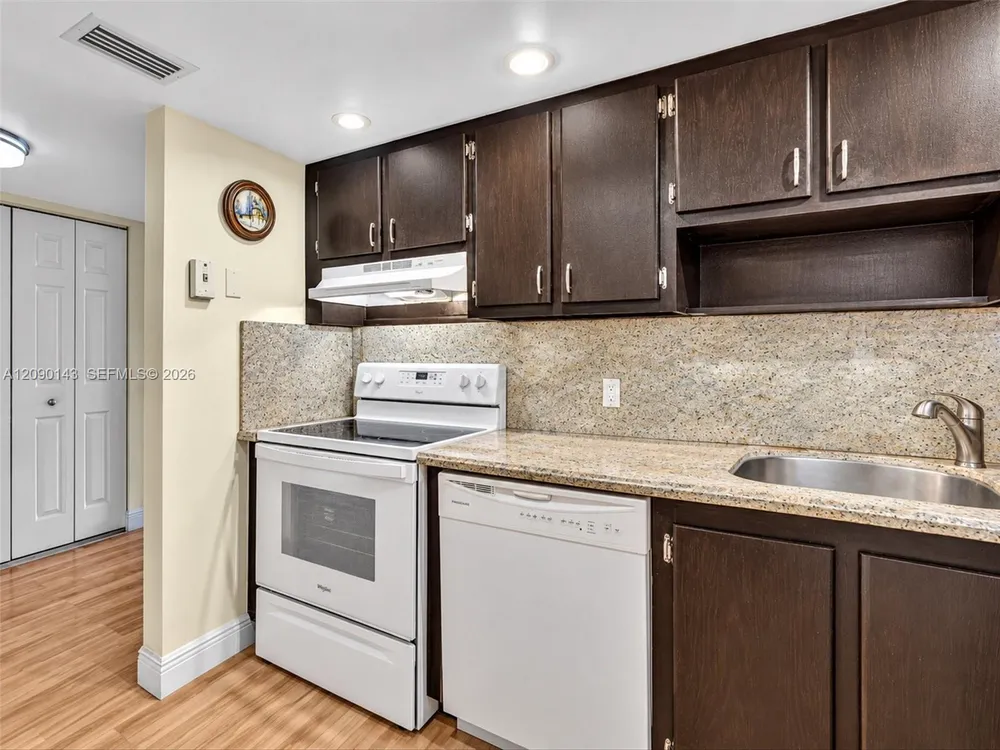 20379 W Country Club Dr, Aventura, FL 33180