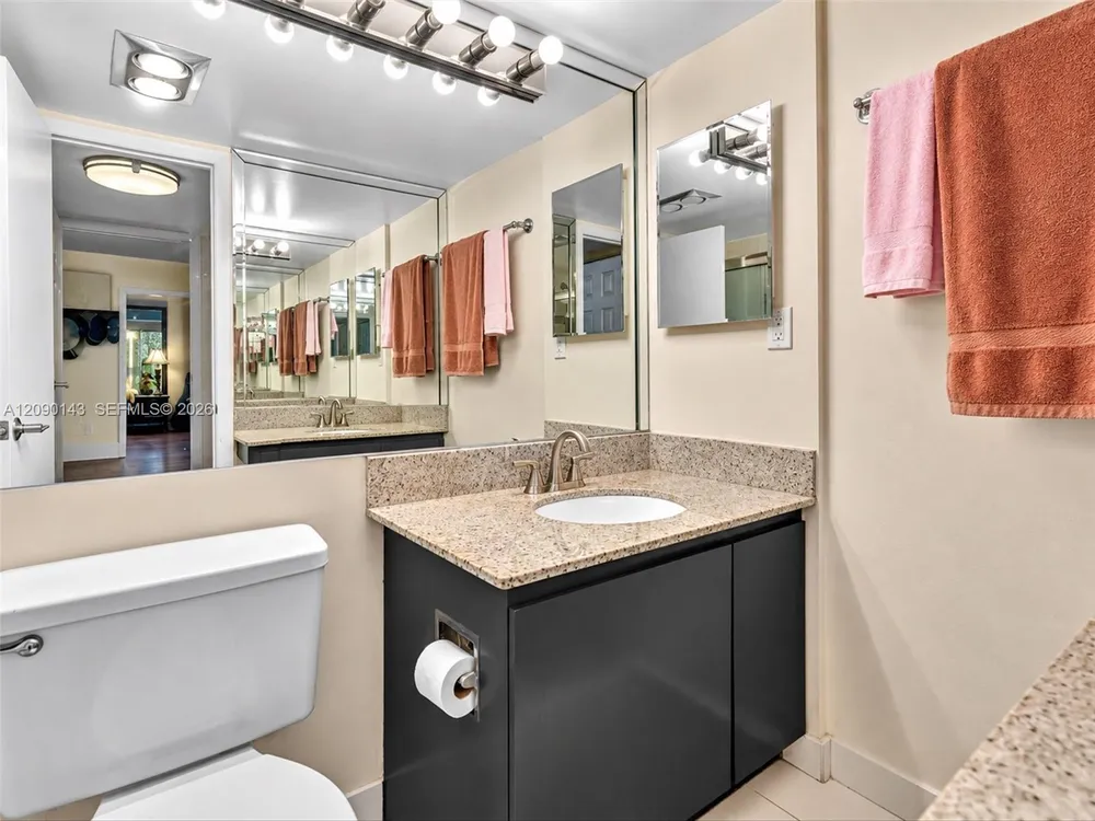 20379 W Country Club Dr, Aventura, FL 33180