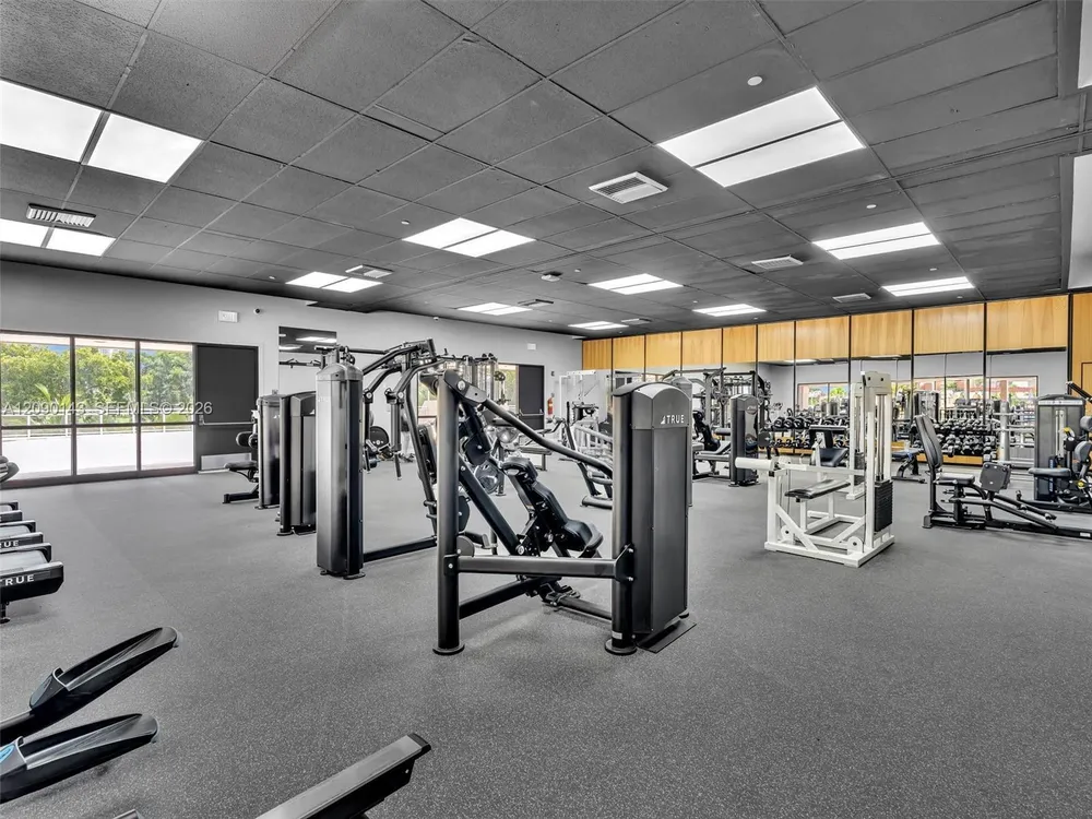 20379 W Country Club Dr, Aventura, FL 33180