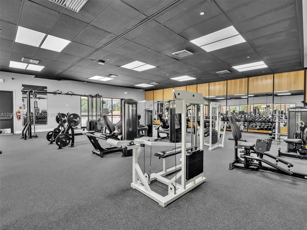 20379 W Country Club Dr, Aventura, FL 33180