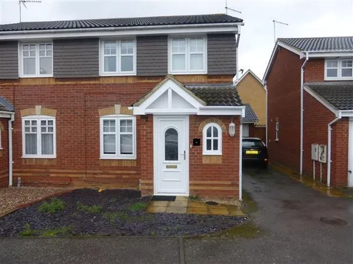 Aintree Drive, RUSHDENphoto