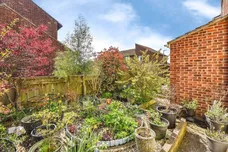 Laburnum Close, Frome