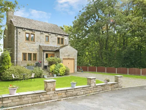 Riverside Court, Denby Dale, Huddersfieldphoto