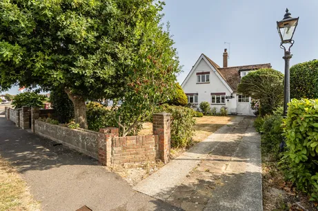 Oakfield Avenue, Chichester, PO20