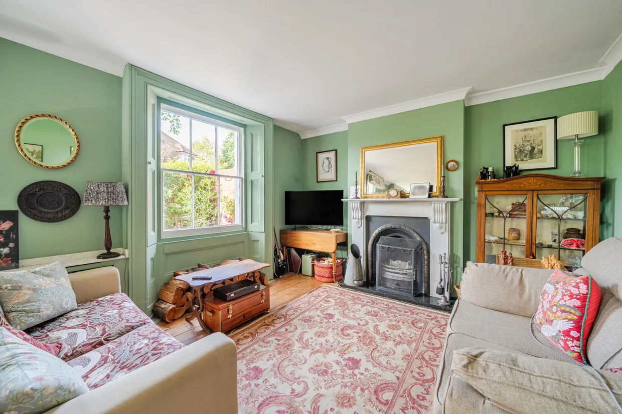 West End Grove, Farnham, GU9 photo 2