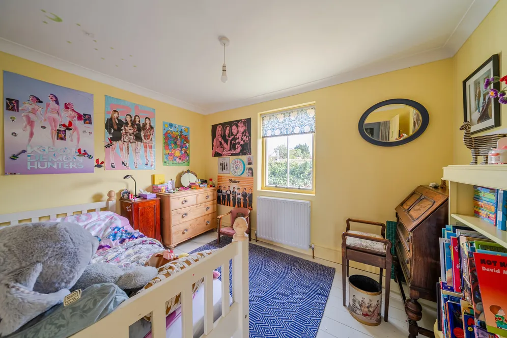 West End Grove, Farnham, GU9 photo 12