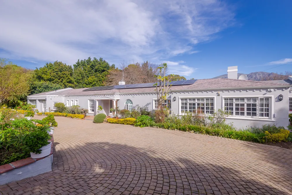 South Africa, Western Cape, Constantia, Ladies Mile Road, 6