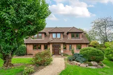 Nairdwood Lane Great Missenden HP16 photo 1