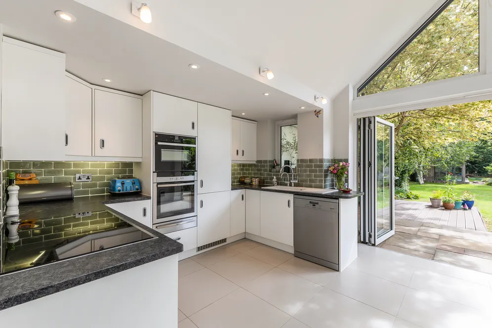 Baring Road, Beaconsfield, HP9 photo 12
