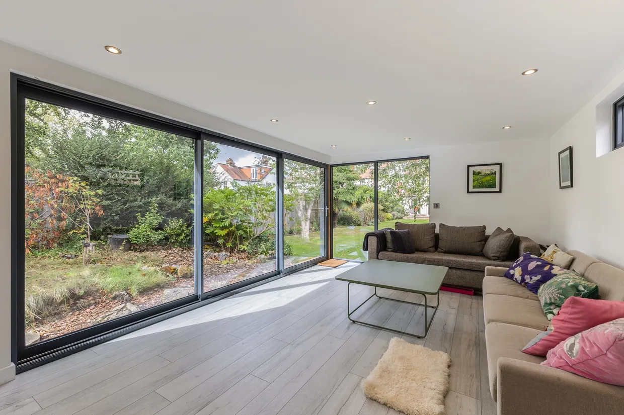 Baring Road, Beaconsfield, HP9 photo 21