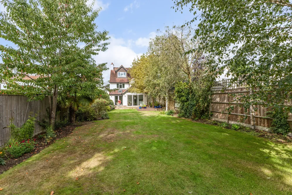 Baring Road, Beaconsfield, HP9 photo 22