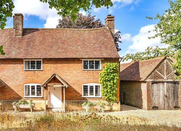 Oxford Road, Woodcote, Reading, Oxfordshire, RG8