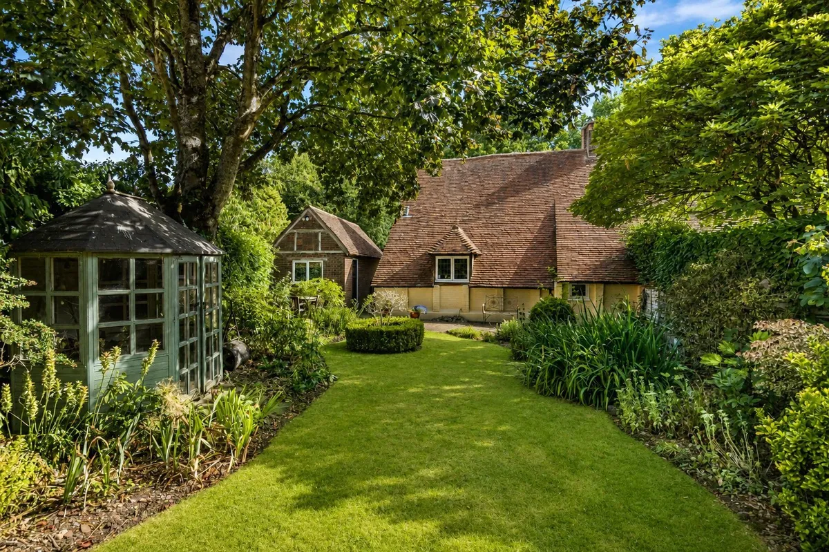 Oxford Road, Woodcote, Reading, Oxfordshire, RG8