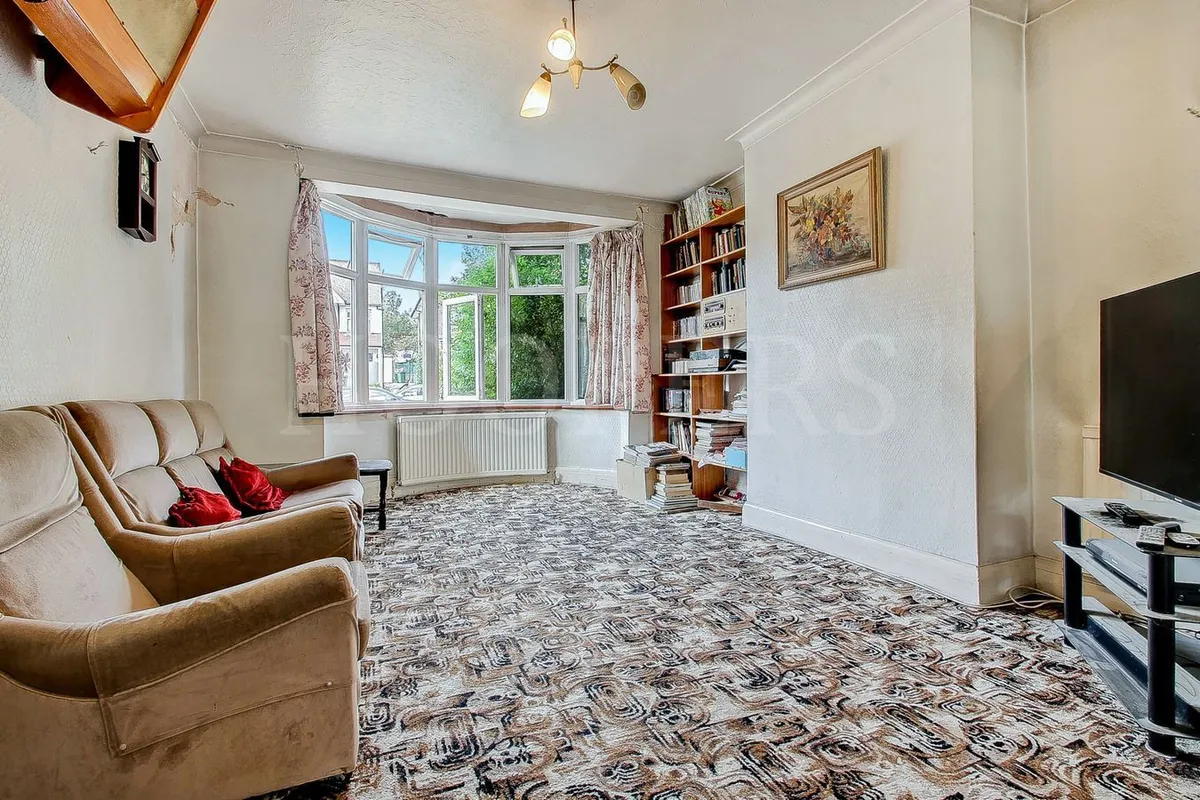 Birchen Grove, London, NW9