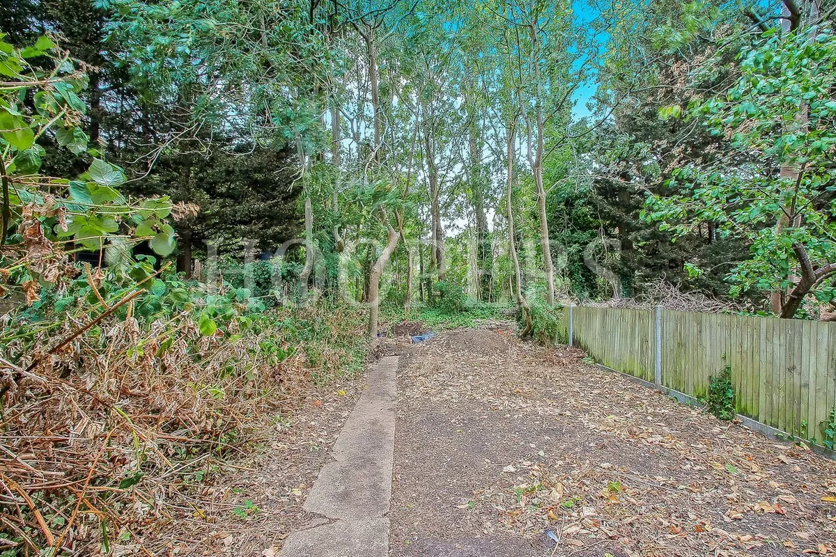 Birchen Grove, London, NW9
