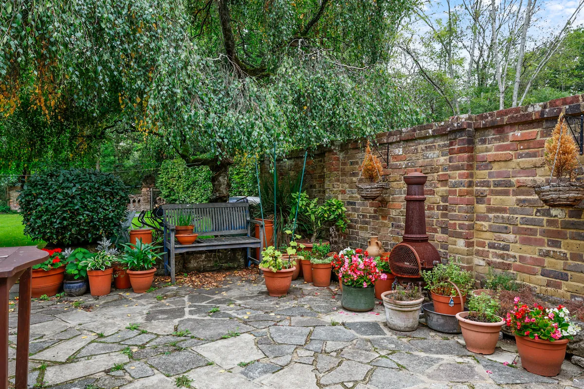 Church Road, Burstow, Horley, Surrey, RH6