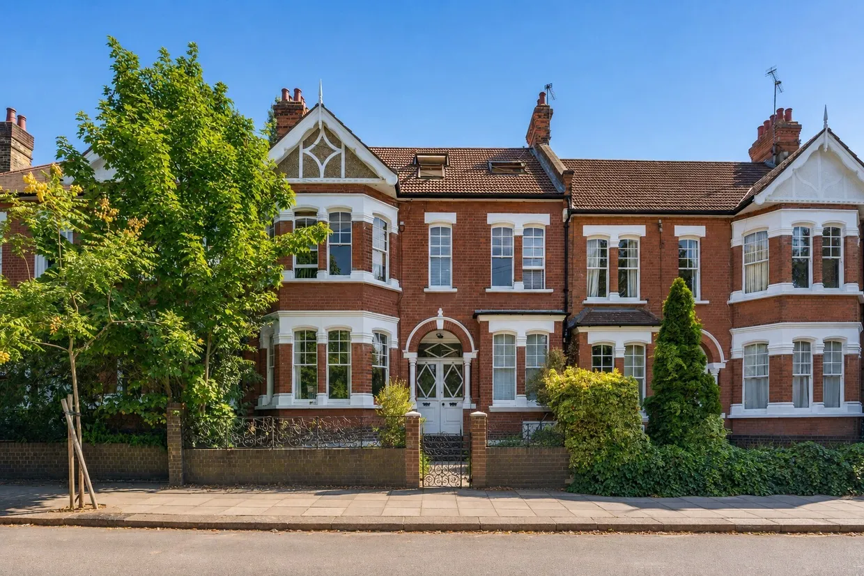 Granville Gardens, Ealing, W5 photo 1